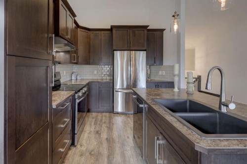 83 Valarosa Drive, Didsbury, AB 