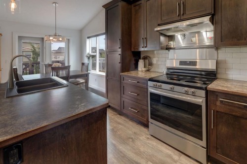 83 Valarosa Drive, Didsbury, AB 