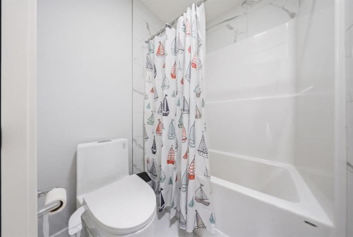 82 Waterford Crescent, Chestermere, AB 