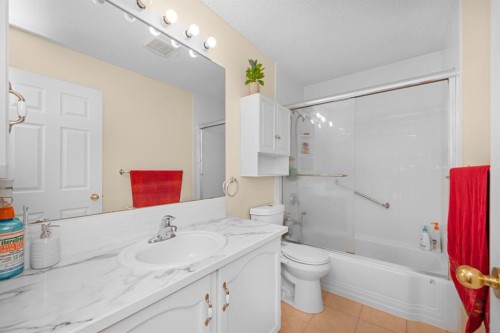 131 Coral Springs Circle Ne, Calgary, AB 