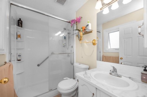 131 Coral Springs Circle Ne, Calgary, AB 
