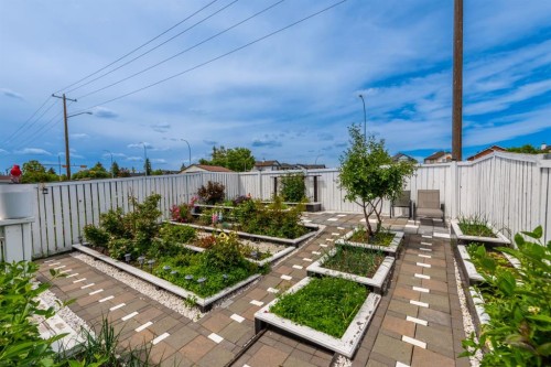 131 Coral Springs Circle Ne, Calgary, AB 