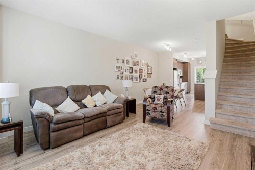 43-300 Marina Drive, Chestermere, AB - Indoor Photo Showing Living Room