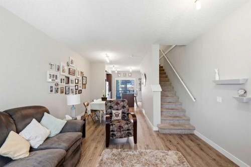 43-300 Marina Drive, Chestermere, AB - Indoor Photo Showing Living Room
