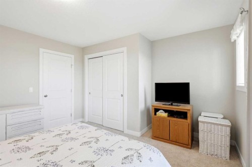 43-300 Marina Drive, Chestermere, AB - Indoor Photo Showing Bedroom