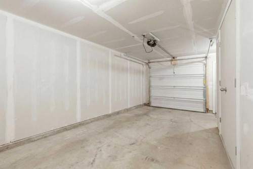43-300 Marina Drive, Chestermere, AB - Indoor Photo Showing Garage