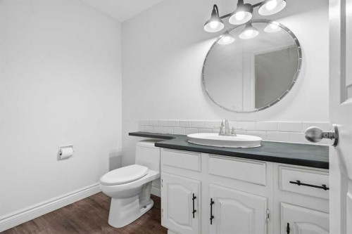 527 Deer Side Place Se, Calgary, AB 