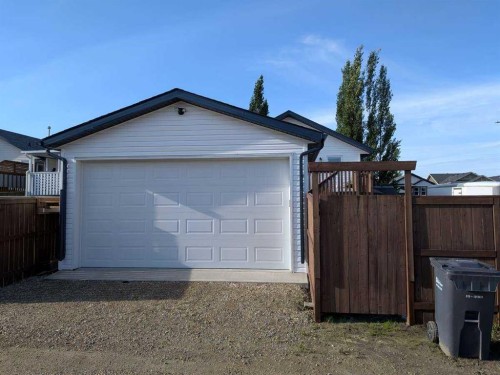292 Lancaster Drive, Red Deer, AB 