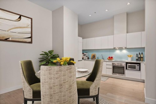1130 3 Street Se, Calgary, AB - Indoor Photo Showing Dining Room