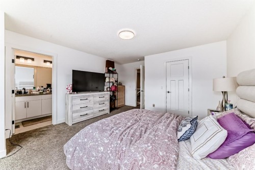 132 Setonstone Gardens Se, Calgary, AB 