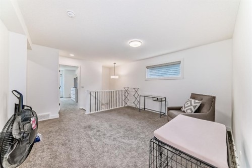 132 Setonstone Gardens Se, Calgary, AB 