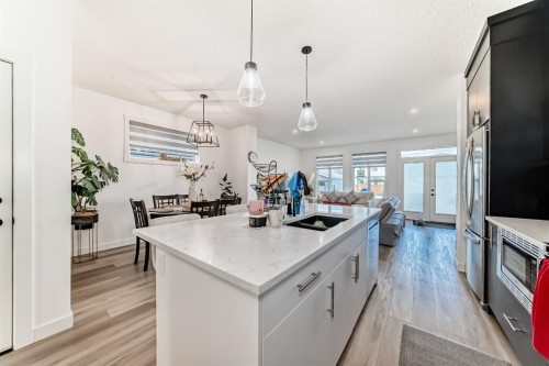 132 Setonstone Gardens Se, Calgary, AB 