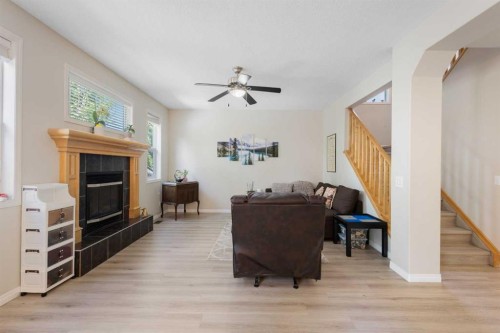 92 Cranleigh Close Se, Calgary, AB 