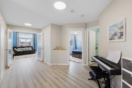 92 Cranleigh Close Se, Calgary, AB 