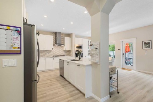 92 Cranleigh Close Se, Calgary, AB 