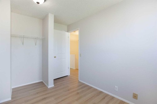 2330 Woodview Drive Sw, Calgary, AB 