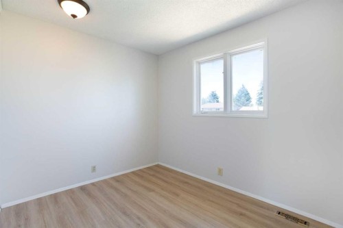 2330 Woodview Drive Sw, Calgary, AB 