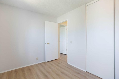 2330 Woodview Drive Sw, Calgary, AB 