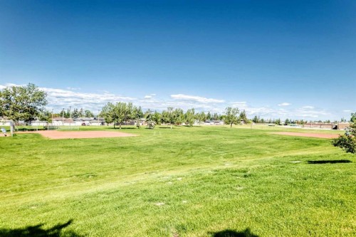 140-2211 19 Street Ne, Calgary, AB 