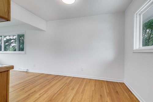 132 Haysboro Crescent Sw, Calgary, AB 