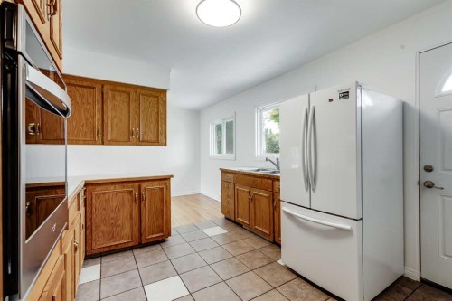 132 Haysboro Crescent Sw, Calgary, AB 