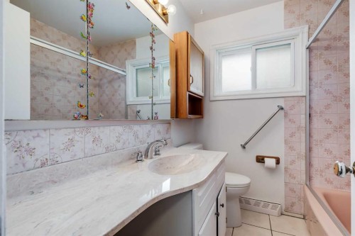 132 Haysboro Crescent Sw, Calgary, AB 