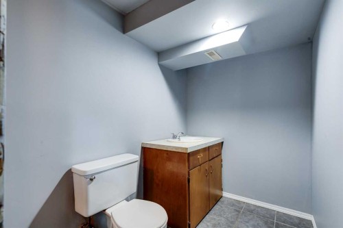 132 Haysboro Crescent Sw, Calgary, AB 