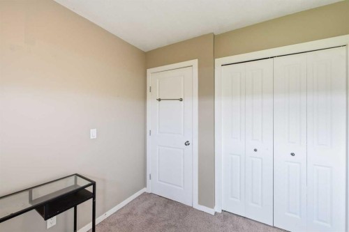 28 New Brighton Point Se, Calgary, AB - Indoor