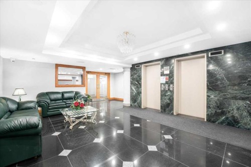 302-200 Lincoln Way Sw, Calgary, AB 