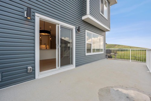 129 Walgrove Bay Se, Calgary, AB - Outdoor With Exterior