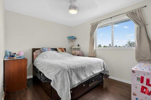 1308 Pensacola Way Se, Calgary, AB 