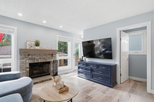 227 Coachway Road Sw, Calgary, AB 