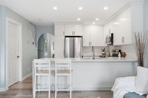 227 Coachway Road Sw, Calgary, AB 