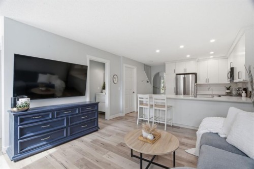 227 Coachway Road Sw, Calgary, AB 