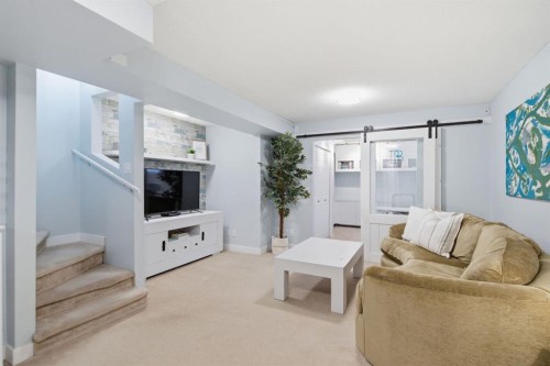 227 Coachway Road Sw, Calgary, AB 