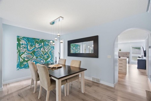 227 Coachway Road Sw, Calgary, AB 