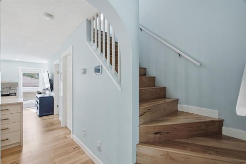 227 Coachway Road Sw, Calgary, AB 