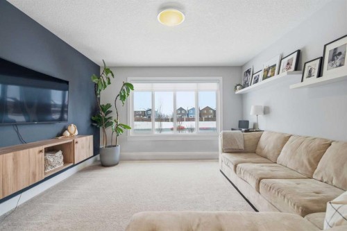 234 Mahogany Passage Se, Calgary, AB - Indoor Photo Showing Living Room