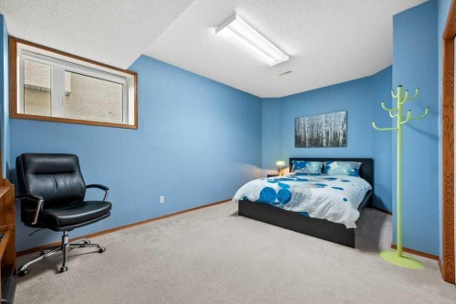 125 Woodpark Close Sw, Calgary, AB 