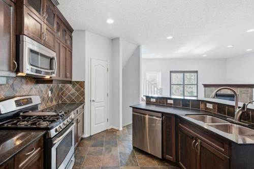 23 Mcintyre Place Nw, Langdon, AB 