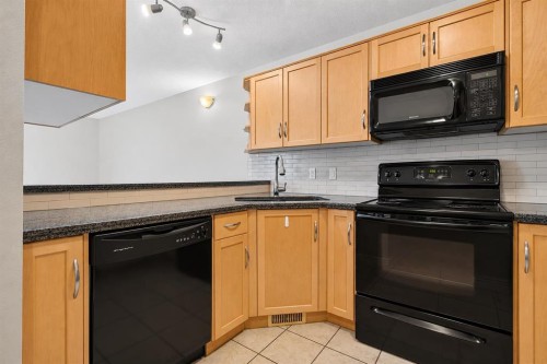 134-48 Glamis Green Sw, Calgary, AB 