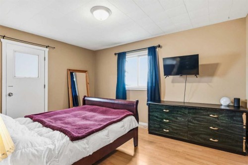 402 Boake Avenue, Cremona, AB 