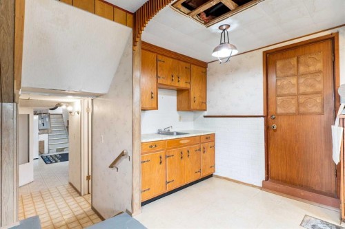 402 Boake Avenue, Cremona, AB 