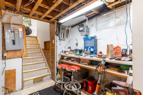 402 Boake Avenue, Cremona, AB 