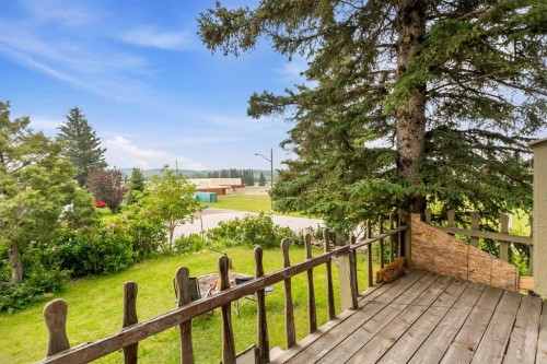 402 Boake Avenue, Cremona, AB 