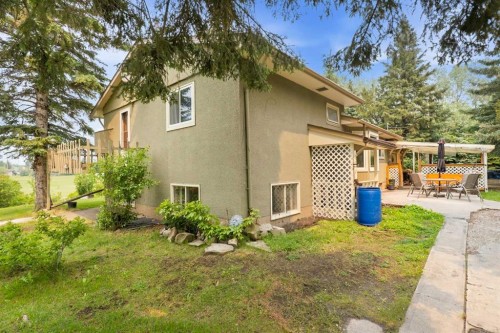 402 Boake Avenue, Cremona, AB 