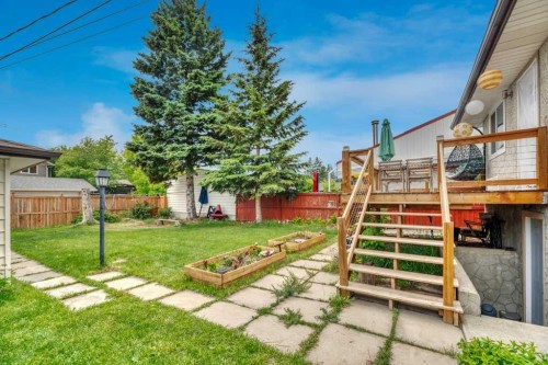 7311 35 Avenue Nw, Calgary, AB 