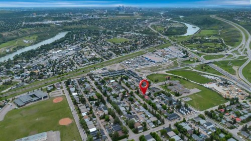 7311 35 Avenue Nw, Calgary, AB 