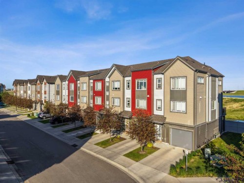 98 Copperstone Villas, Calgary, AB 