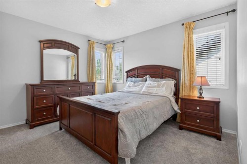 121 Sherwood Way Nw, Calgary, AB 